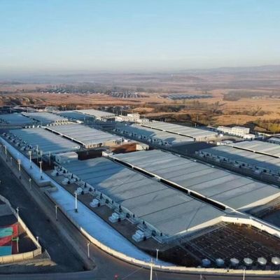 H型鋼フレームとサンドイッチパネル屋根付きのカスタムスチール構造ワークショップ